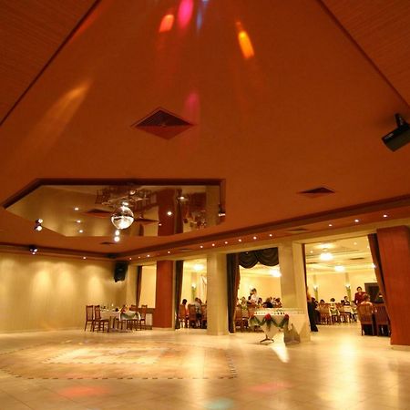 Emef Centrum Szkoleniowo-Serwisowe โซกูวกา ภายนอก รูปภาพ